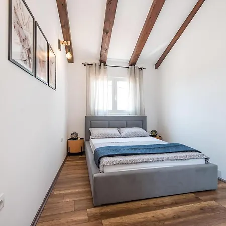 Luxurious Home In Benkovac *