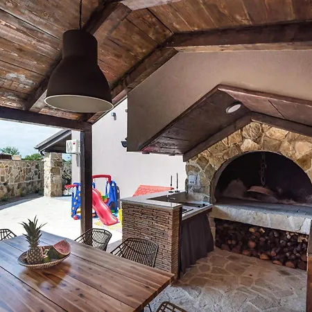 Luxurious Home In Benkovac Tatil Evi Benkovac
