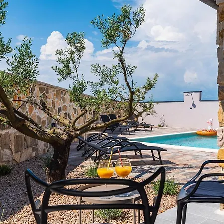 Luxurious Home In Benkovac *
