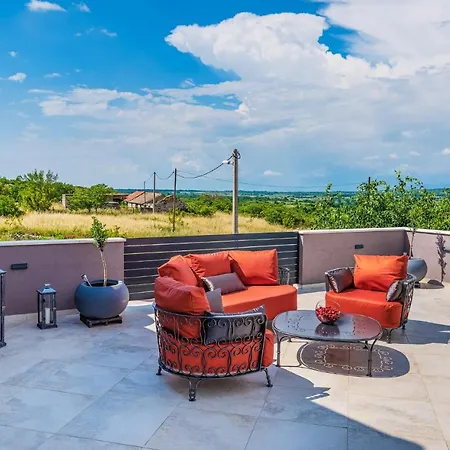Luxurious Home In Benkovac *
