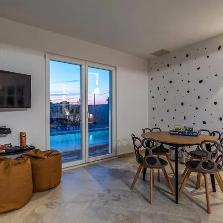 Luxurious Home In Benkovac Benkovac
