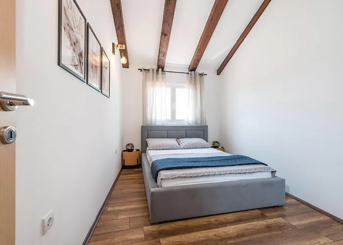 Gorgeous Home In Benkovac *