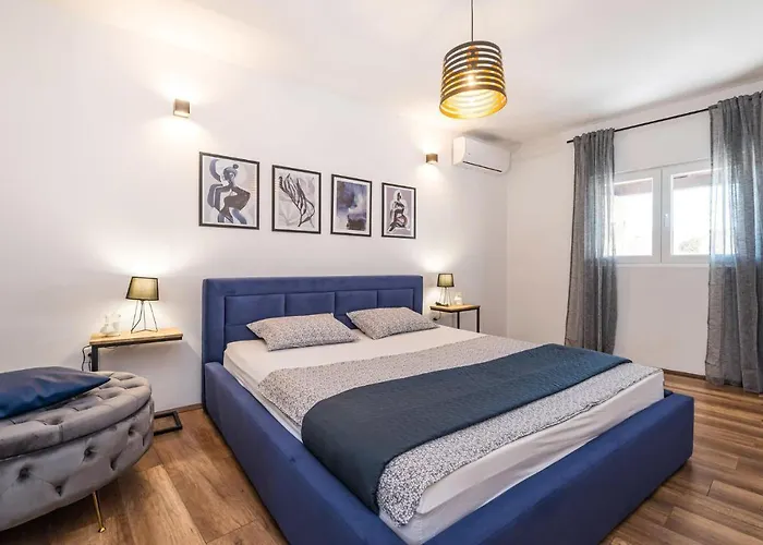 Gorgeous Home In Benkovac Vikendica *